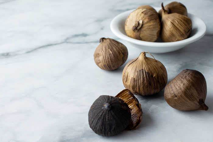 Tỏi đen ngâm mật ong có tác dụng gì?